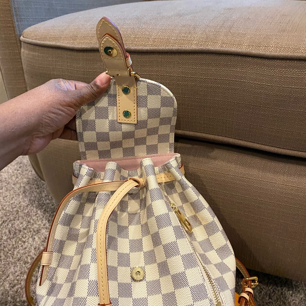 Authentic!!  backpack❤️🙏🏾 - Picture 8 of 11